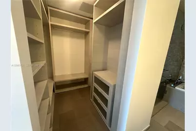 88 SW 7th St #2806, Miami, FL 33130 - Photo 13