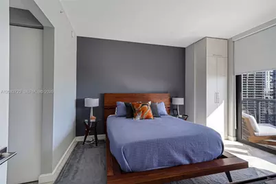 45 SW 9th St #3405, Miami, FL 33130 - Photo 5