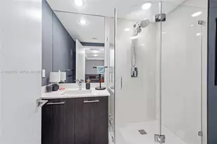 45 SW 9th St, Miami, FL 33130 - Photo 21