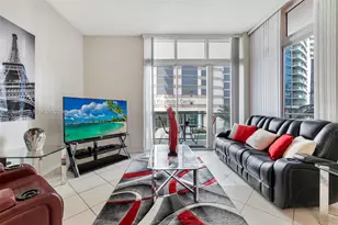 1155 Brickell Bay Dr, Miami, FL 33131 - Photo 3