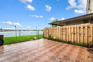13975 SW 179th St, Miami, FL 33177 - Photo 17
