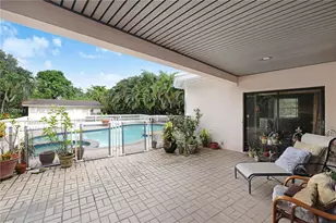 633 NE 119th St, Biscayne Park, FL 33161 - Photo 23
