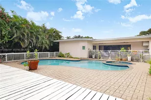 633 NE 119th St, Biscayne Park, FL 33161 - Photo 1