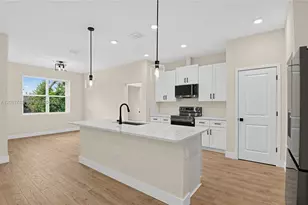 140 Frontier Dr, Palm Coast, FL 32137 - Photo 9