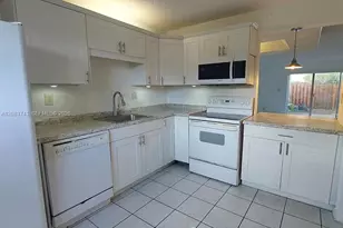 7332 SW 25th Ct, Davie, FL 33317 - Photo 5