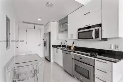 60 SW 13th St #2219, Miami, FL 33130 - Photo 3