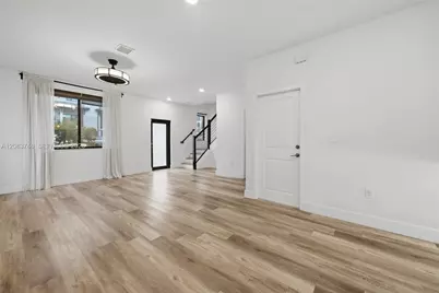 4519 NW 84th Ave, Doral, FL 33166 - Photo 7