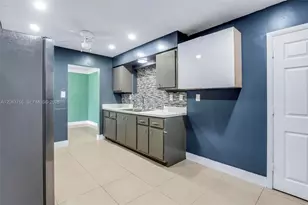7108 NW 76th Ct, Tamarac, FL 33321 - Photo 11