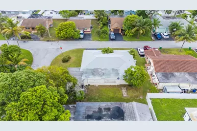 7108 NW 76th Ct, Tamarac, FL 33321 - Photo 37