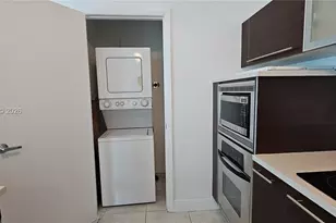 1900 N Bayshore Dr, Miami, FL 33132 - Photo 5