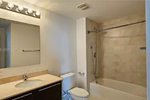 1900 N Bayshore Dr, Miami, FL 33132 - Photo 13