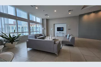 1900 N Bayshore Dr #1617, Miami, FL 33132 - Photo 25