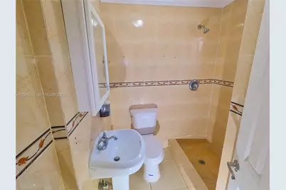 1790 W 58th St #6, Hialeah, FL 33012 - Photo 13