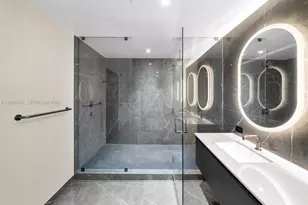 20 NE 11th St, Miami Beach, FL 33139 - Photo 31