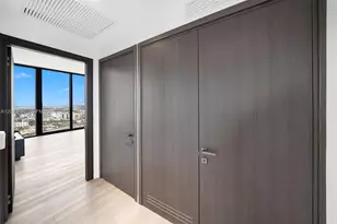 20 NE 11th St, Miami Beach, FL 33139 - Photo 37