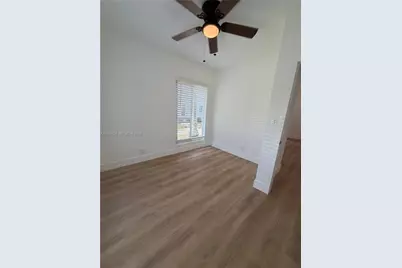817 Tyler St #1, Hollywood, FL 33019 - Photo 5