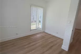 817 Tyler St, Hollywood, FL 33019 - Photo 5