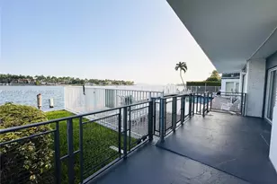 946 Bay Dr, Miami Beach, FL 33141 - Photo 31