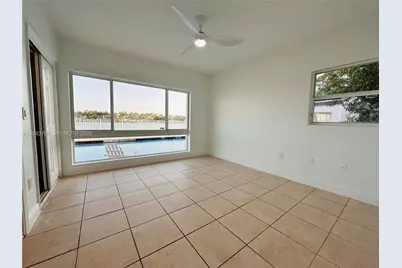 946 Bay Dr #7, Miami Beach, FL 33141 - Photo 13