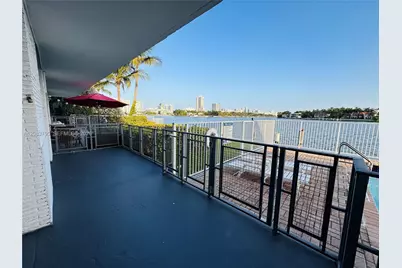 946 Bay Dr #7, Miami Beach, FL 33141 - Photo 1