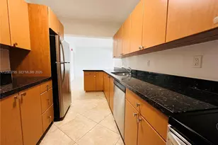 946 Bay Dr, Miami Beach, FL 33141 - Photo 11