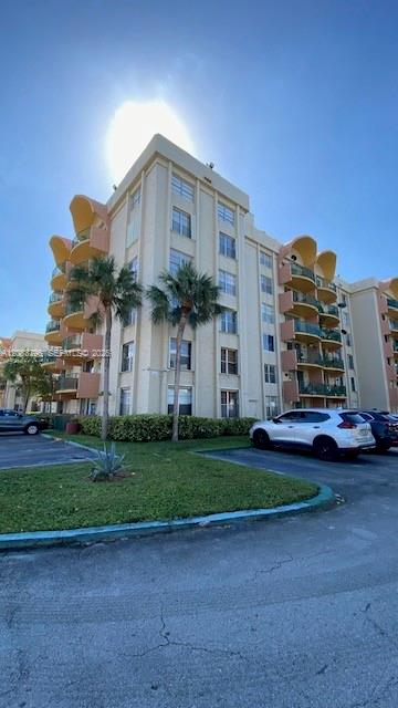 9360 Fontainebleau Blvd #611 - 9360 Fontainebleau Blvd #611, Miami, FL 33172 Luxury Property | Jose Angel Pina