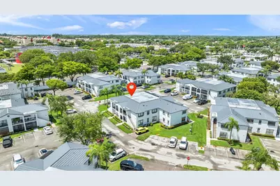 18226 Mediterranean Blvd #7-16, Hialeah, FL 33015 - Photo 29