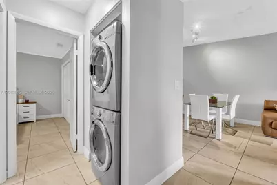 18226 Mediterranean Blvd #7-16, Hialeah, FL 33015 - Photo 19
