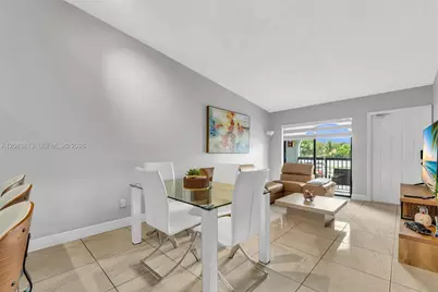 18226 Mediterranean Blvd #7-16, Hialeah, FL 33015 - Photo 11