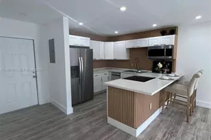 15201 NE 6th Ave, Miami, FL 33162 - Photo 3