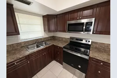 1904 SW 2nd St #1908c, Fort Lauderdale, FL 33312 - Photo 3