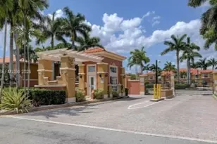 632 SW 107th Ave, Pembroke Pines, FL 33025 - Photo 39