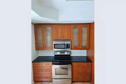 632 SW 107th Ave #606, Pembroke Pines, FL 33025 - Photo 9