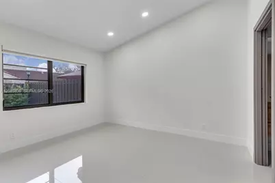 6552 NW 172nd Ln, Hialeah, FL 33015 - Photo 19