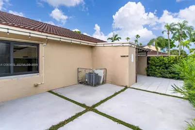 6552 NW 172nd Ln, Hialeah, FL 33015 - Photo 27