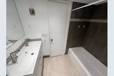 9715 Fontainebleau Blvd #E308, Miami, FL 33172 - Photo 31