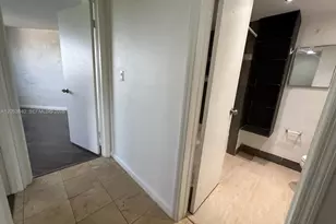 9715 Fontainebleau Blvd, Miami, FL 33172 - Photo 27