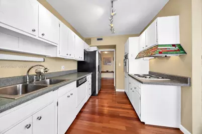900 Bay Dr #601, Miami Beach, FL 33141 - Photo 17