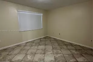 9435 Fontainebleau Blvd, Miami, FL 33172 - Photo 17