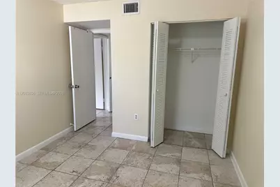 9435 Fontainebleau Blvd #206, Miami, FL 33172 - Photo 15