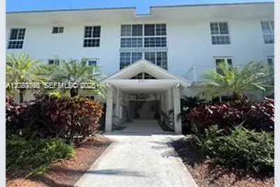 290 Sunrise Dr #301, Key Biscayne, FL 33149 - Photo 1