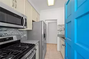 4720 Pine Tree Dr, Miami Beach, FL 33140 - Photo 3