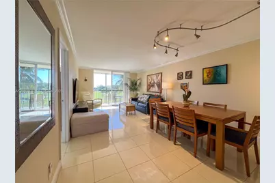 8900 Washington Blvd #401A, Pembroke Pines, FL 33025 - Photo 5