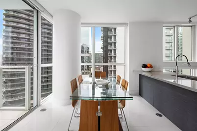 1080 Brickell Ave #2509, Miami, FL 33131 - Photo 9