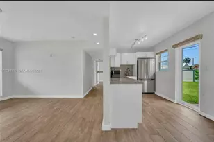 11250 SW 46th St, Miami, FL 33165 - Photo 11