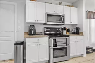 1105 El Dorado Blvd N, Cape Coral, FL 33993 - Photo 7