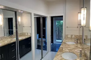 4555 N Jefferson Ave, Miami Beach, FL 33140 - Photo 17