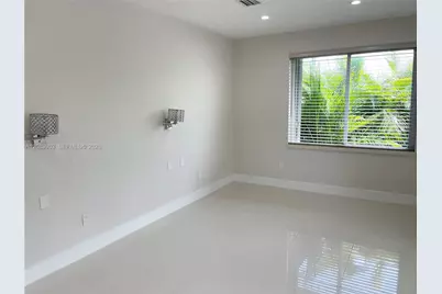 4555 N Jefferson Ave, Miami Beach, FL 33140 - Photo 15