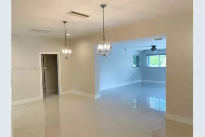 4555 N Jefferson Ave, Miami Beach, FL 33140 - Photo 9