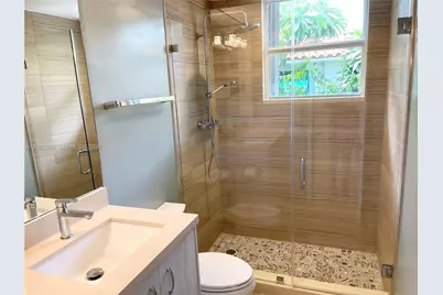 4555 N Jefferson Ave, Miami Beach, FL 33140 - Photo 21